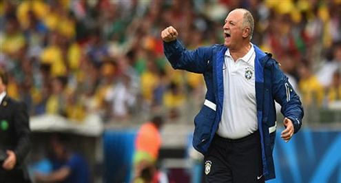 سكولاري يقترب من تدريب بيرو